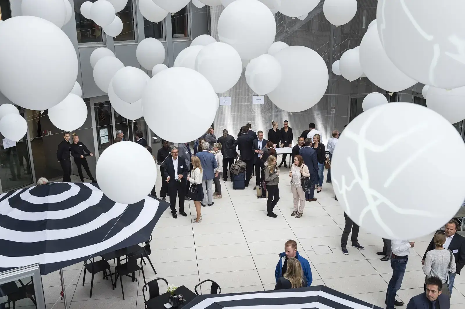 Design Offices Stuttgart Tower interior photo 6