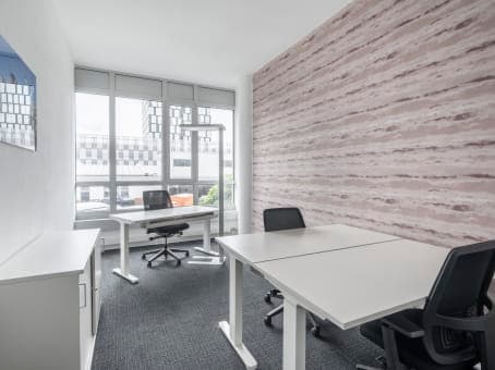 Regus Eschborn Business Park interior photo 6