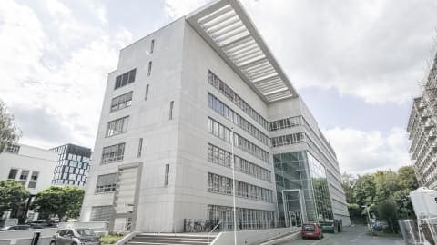 Regus Eschborn Business Park interior photo 9