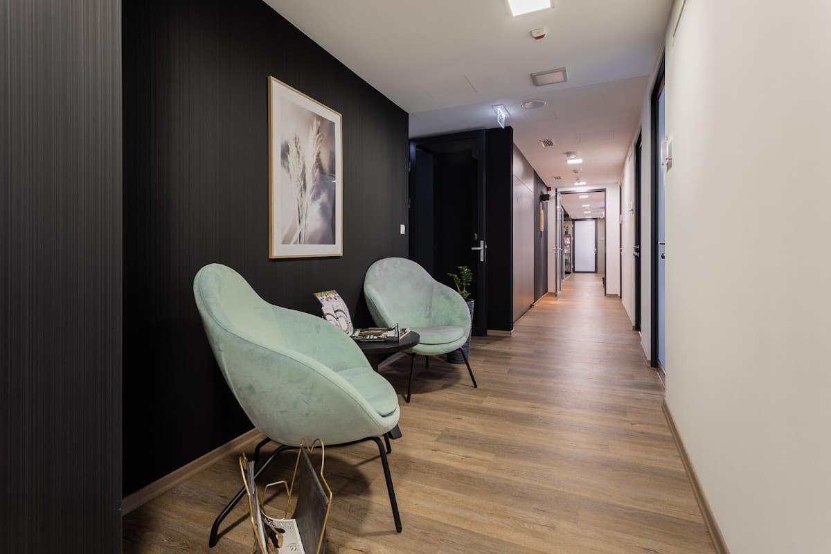 OmniOffice Carpathia interior photo 4