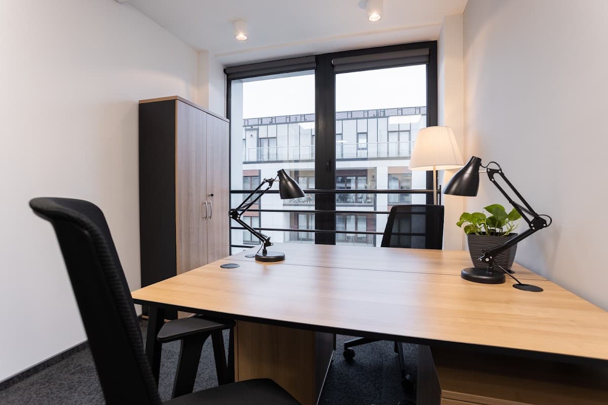OmniOffice Carpathia interior photo 8