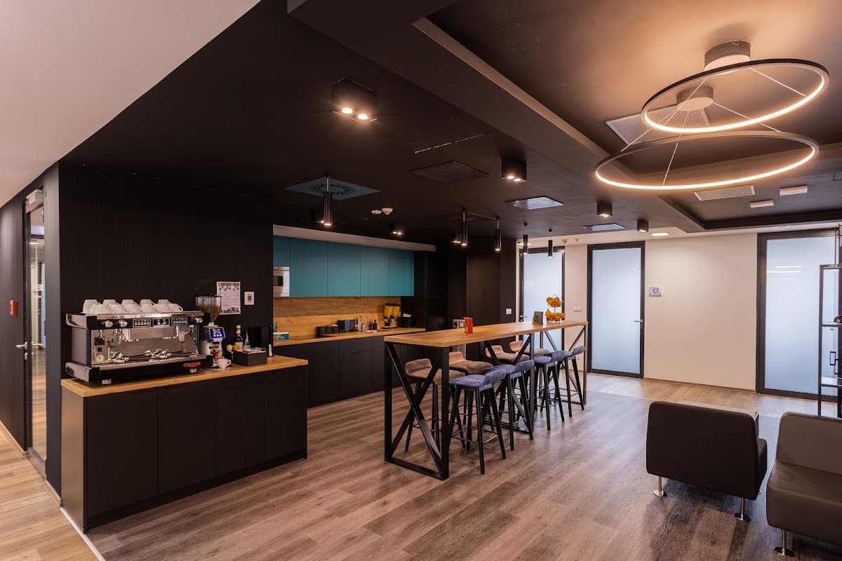 OmniOffice Carpathia interior photo 9