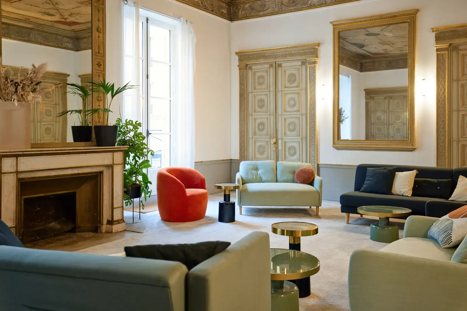 Morning, Cadet interior photo 4