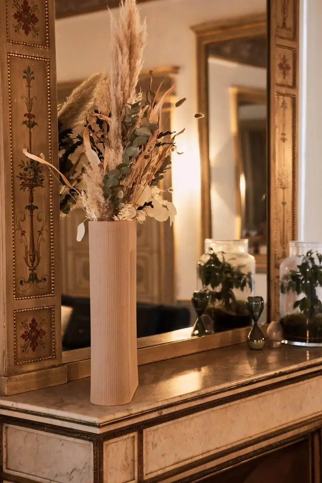 Morning, Cadet interior photo 8