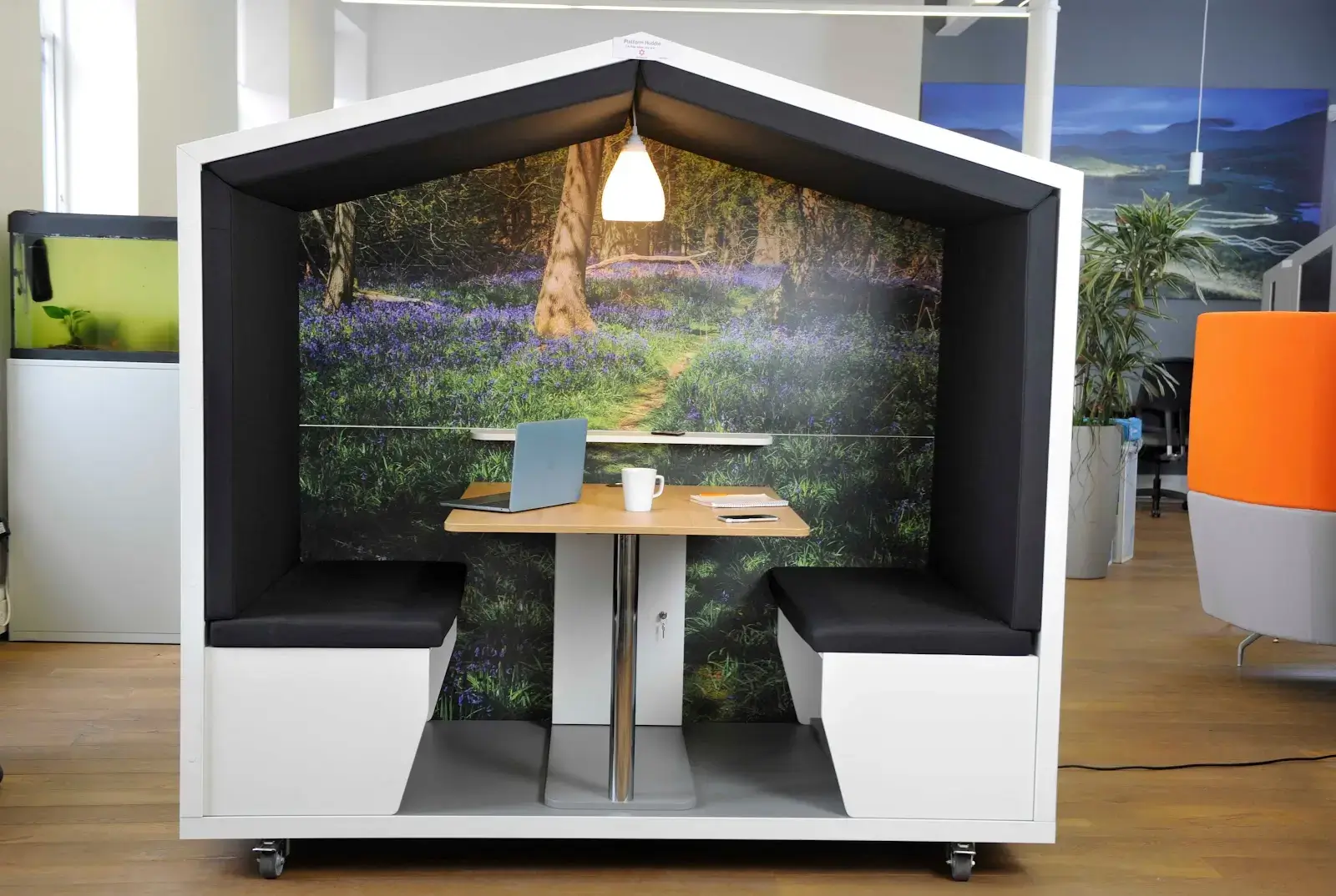 The Melting Pot interior photo 8