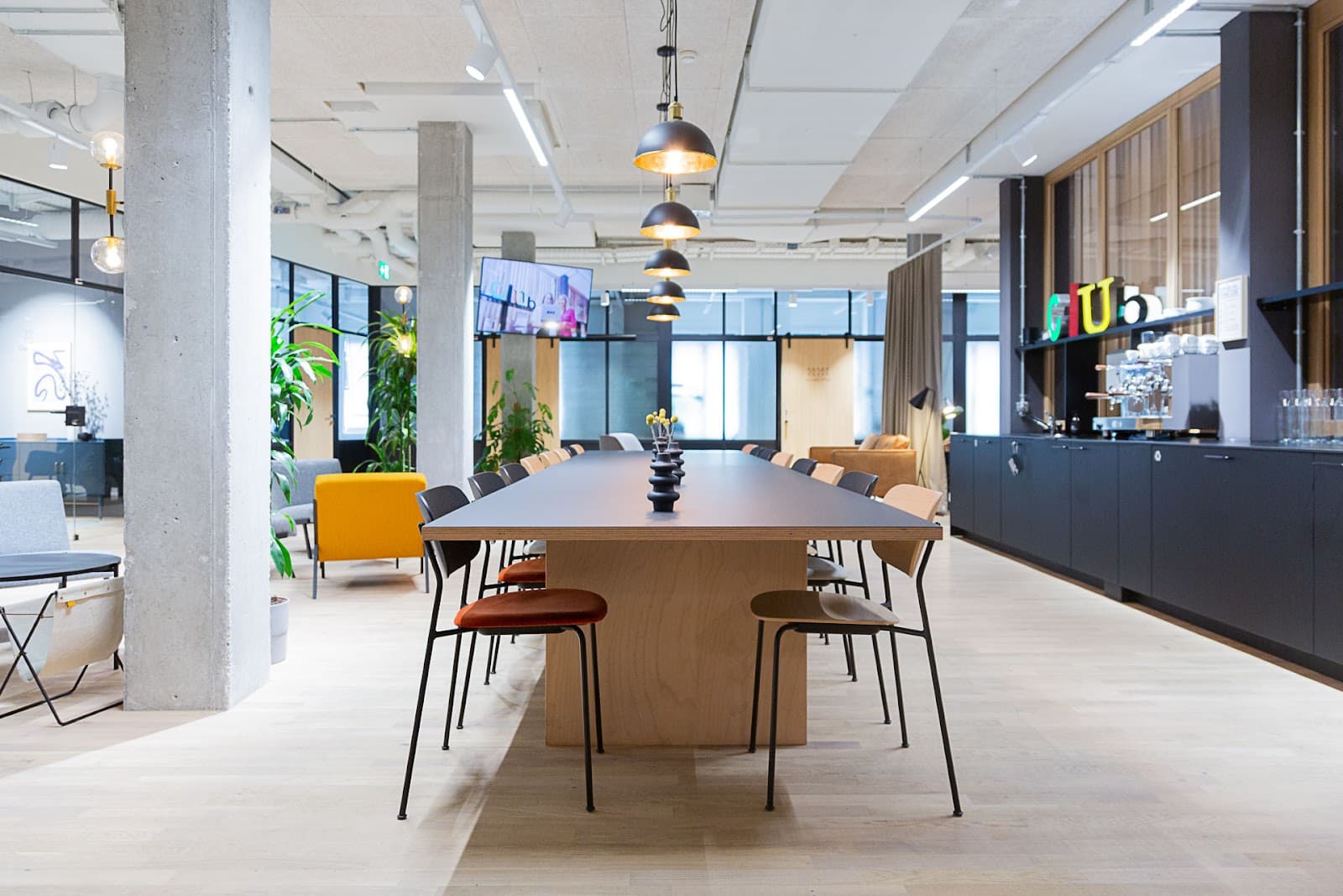 Flexoffice Basel Barfüsserplatz interior photo 1