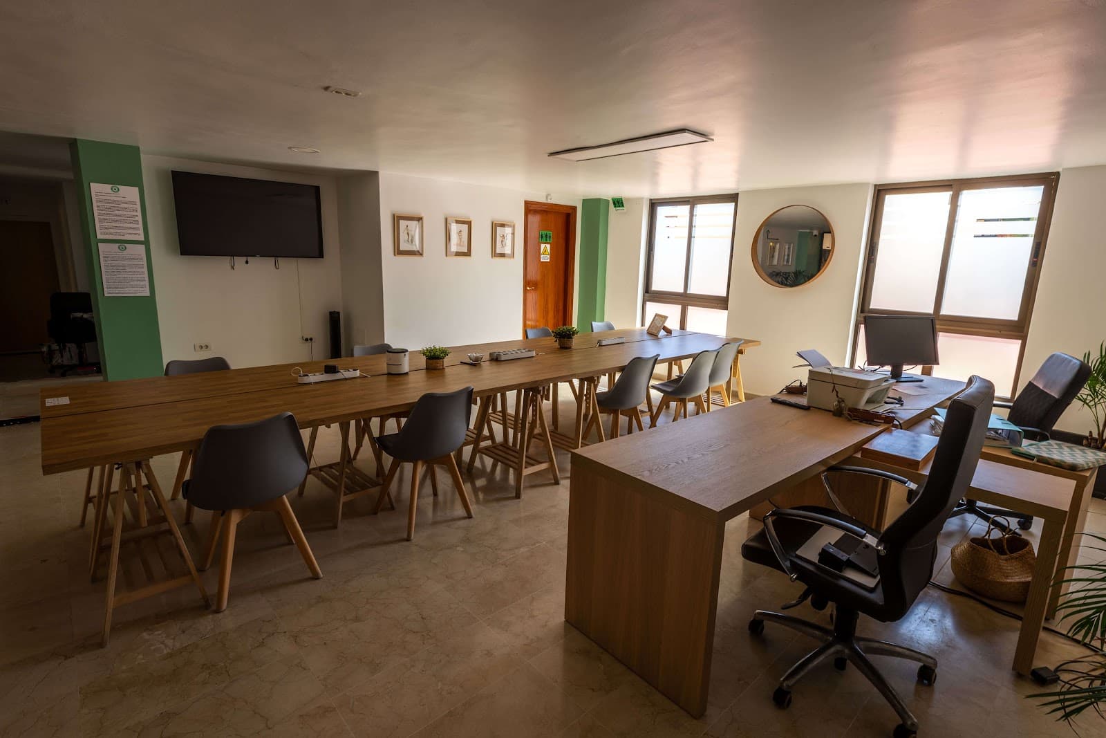 Meeting Room interior photo 3