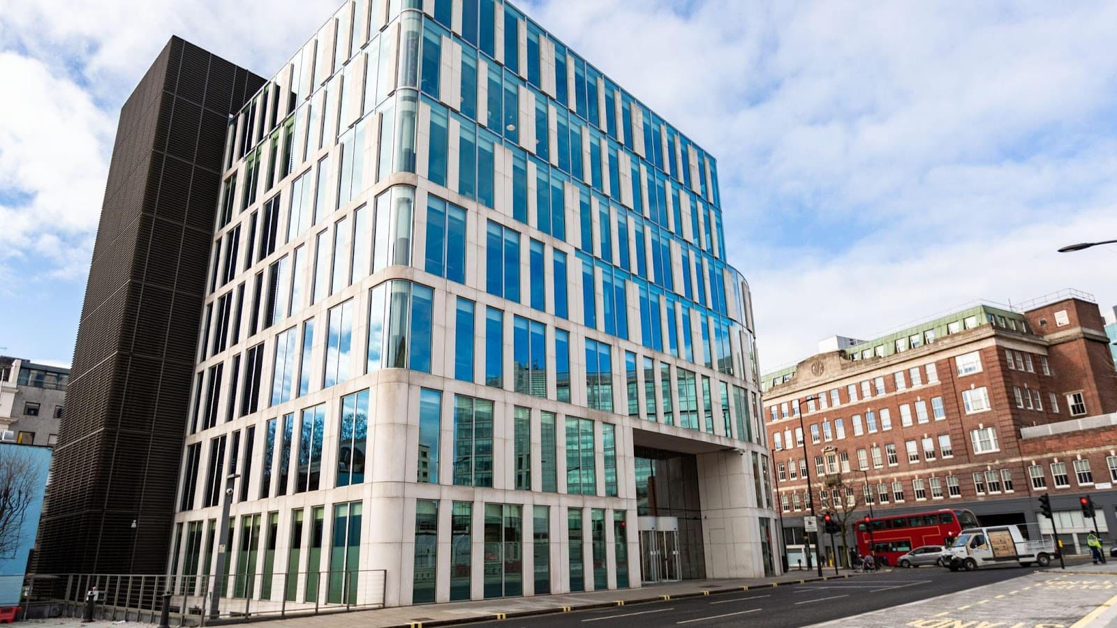 WeWork Paddington - 2 Eastbourne Terrace interior photo 1