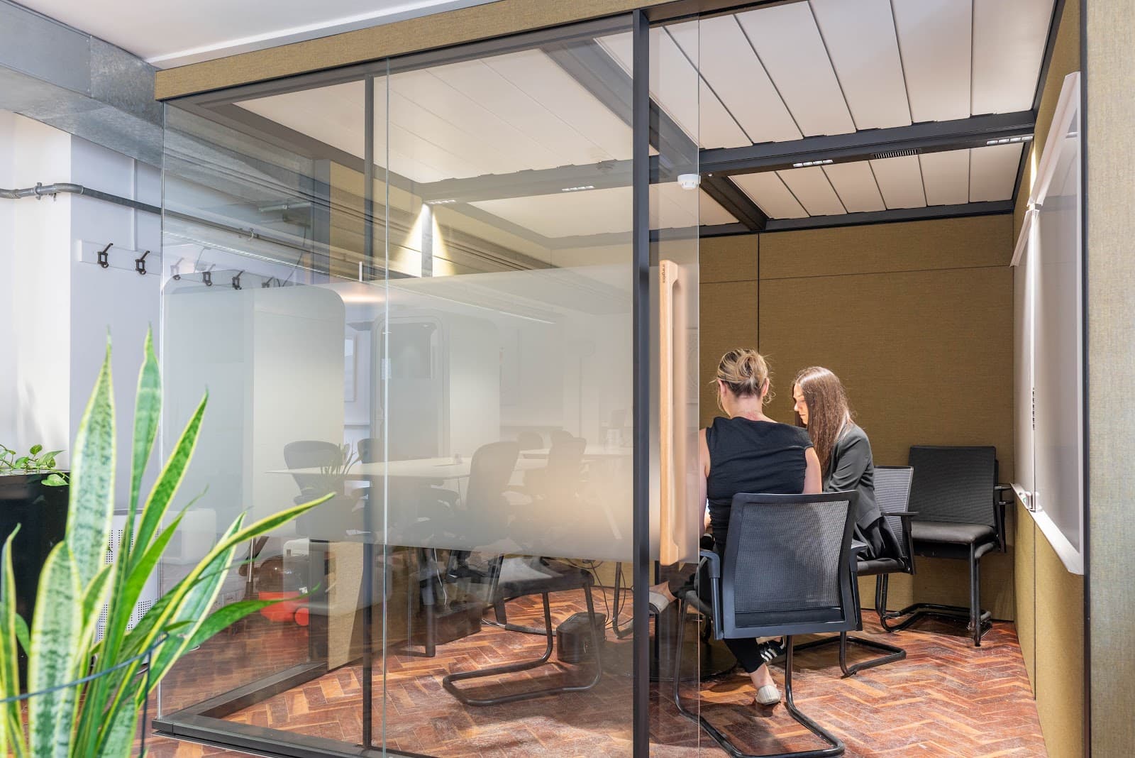 eOffice Soho HQ interior photo 7