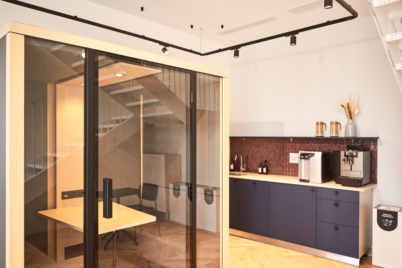 Morning, Petites Écuries interior photo 9