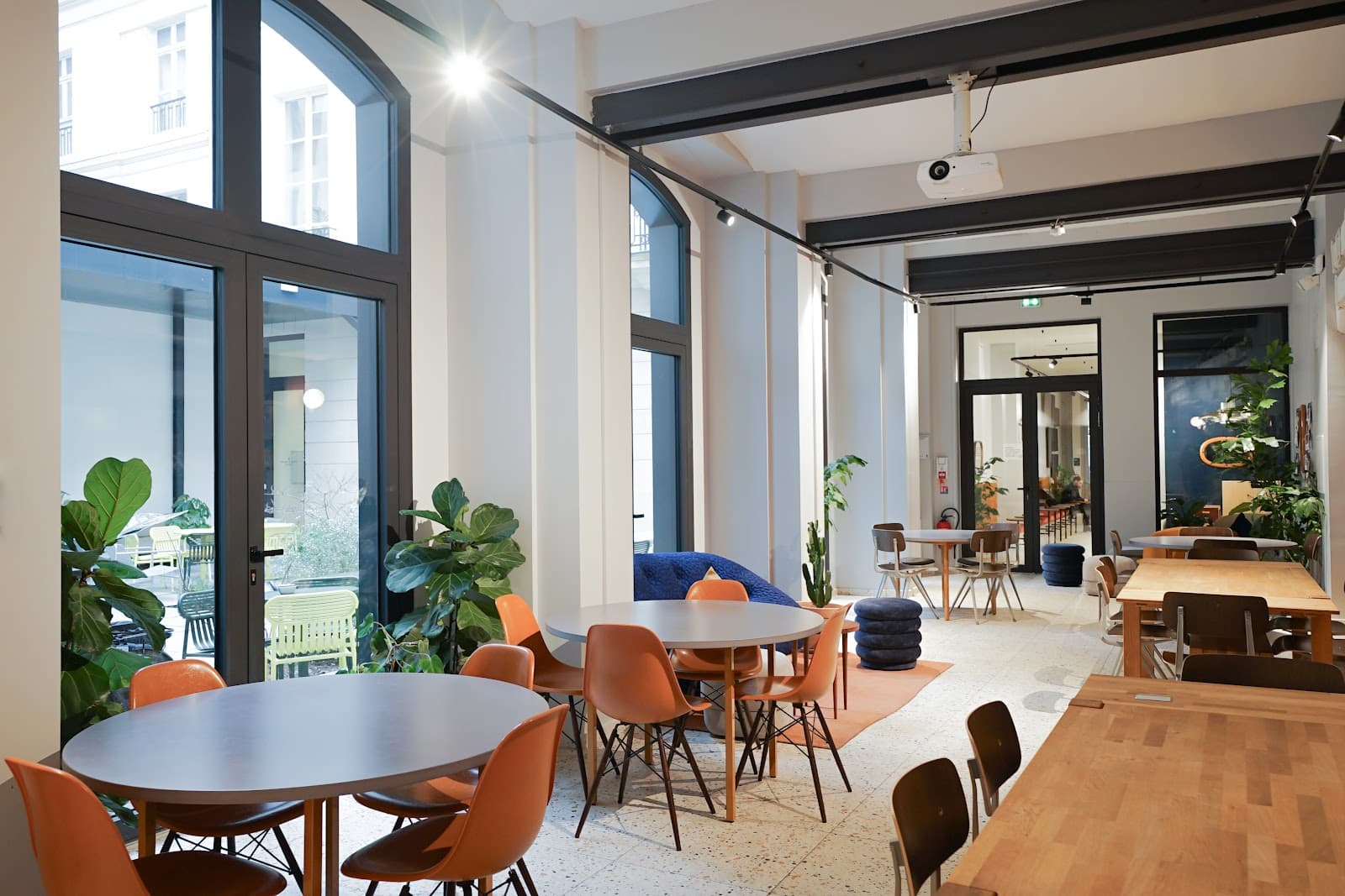 Morning, Petites Écuries interior photo 11