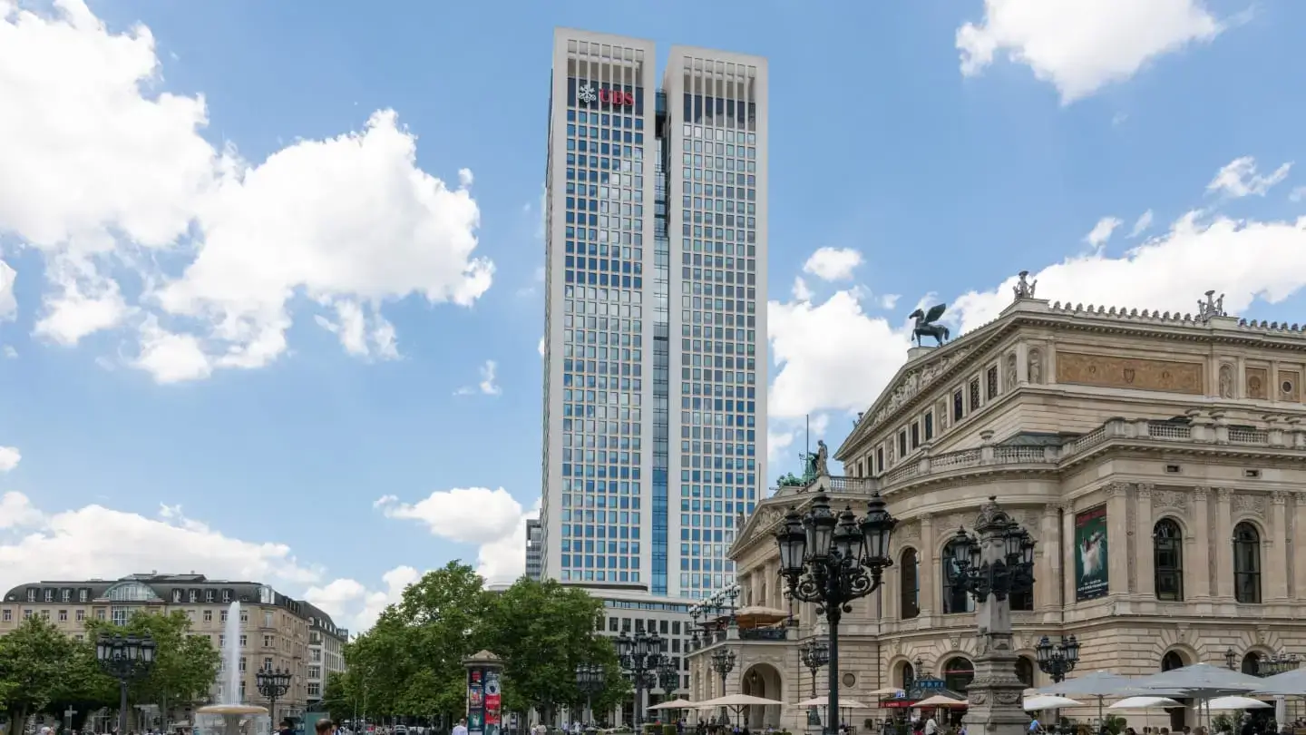 Regus Frankfurt OpernTurm interior photo 2