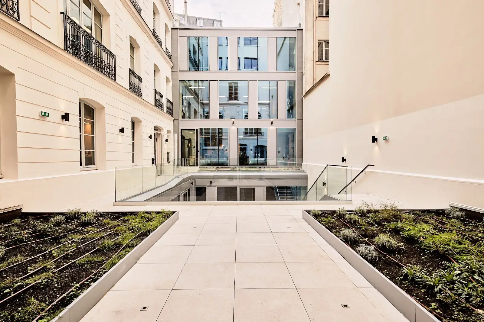 Morning, Trocadéro interior photo 3