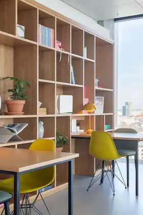 Spaces - Frankfurt Tower One interior photo 3