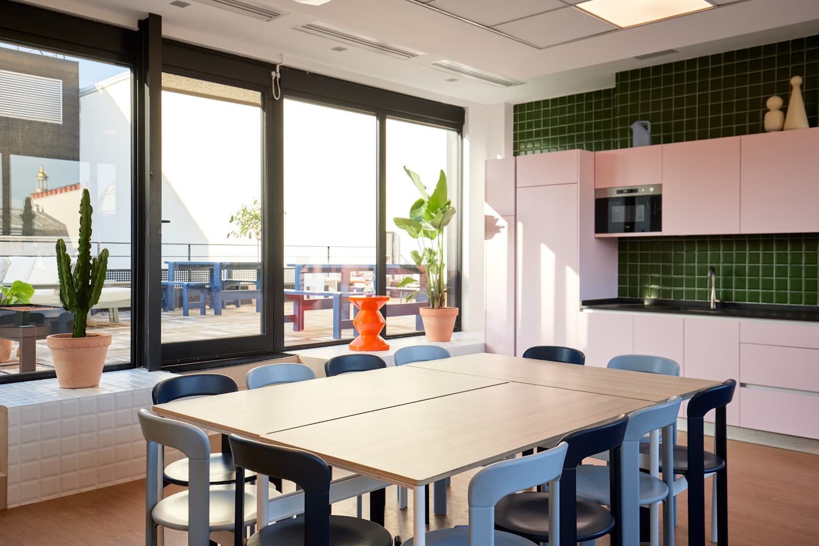 Morning, Auber interior photo 2