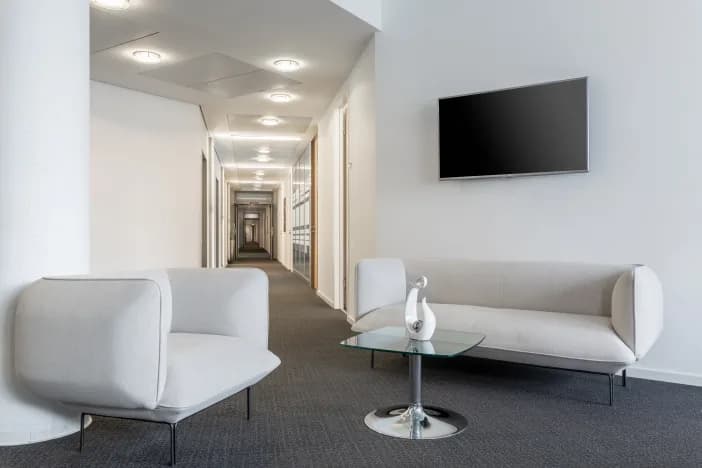 Regus Stuttgart Rotebühlplatz interior photo 4