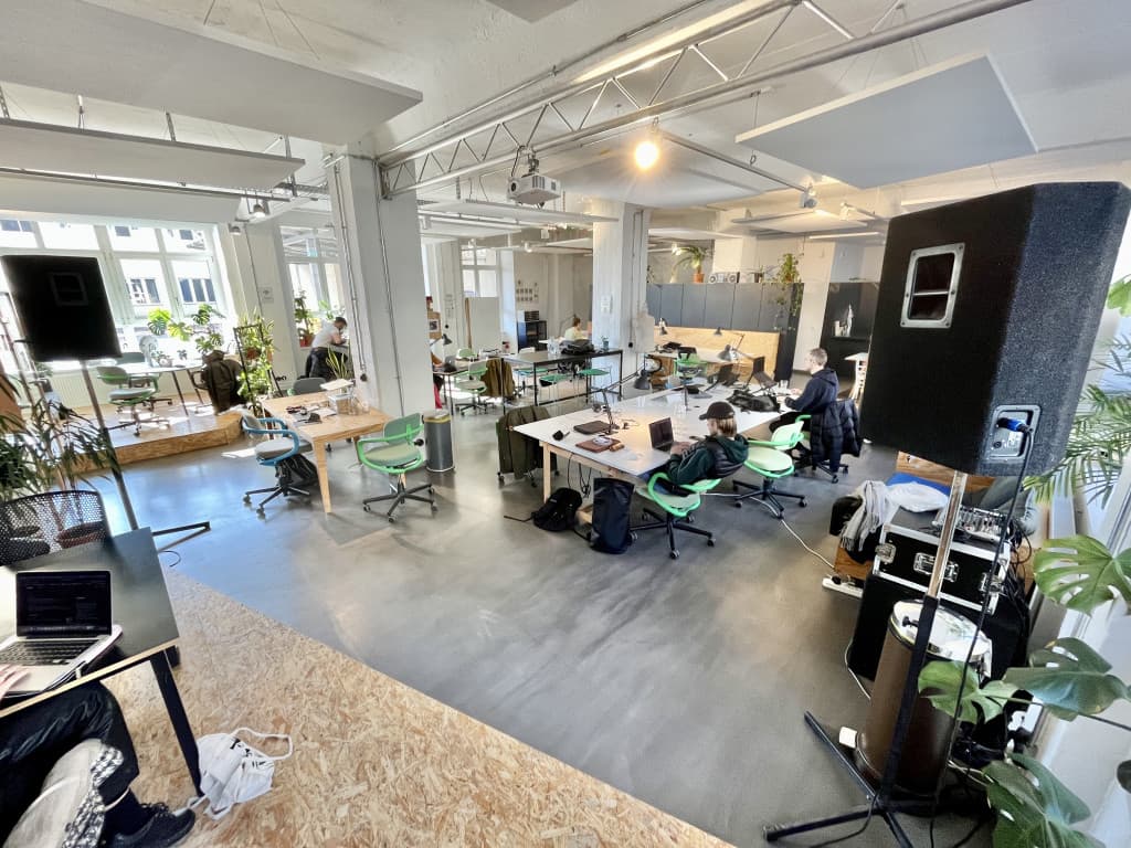 Workish interior photo 3