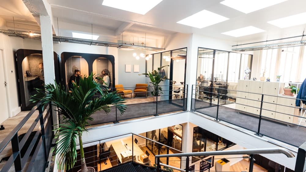 Morning, Dulong interior photo 9