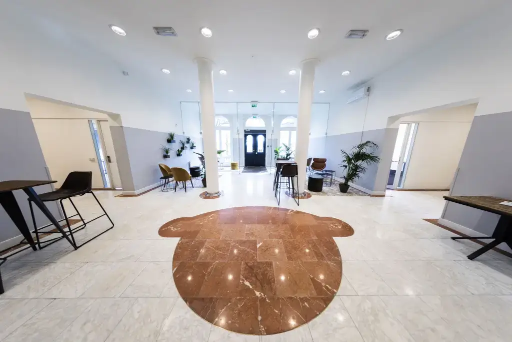 StartDock Westplein interior photo 5