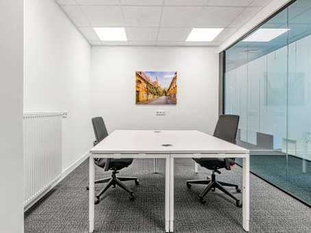 Regus Augsburg Lise-Meitner-Strasse 5a interior photo 5
