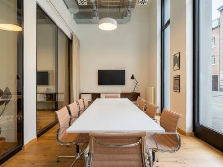 Spaces - Dusseldorf interior photo 3