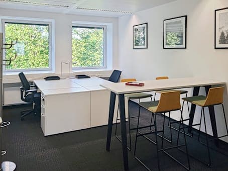 Regus Frankfurt Westend Fair interior photo 2