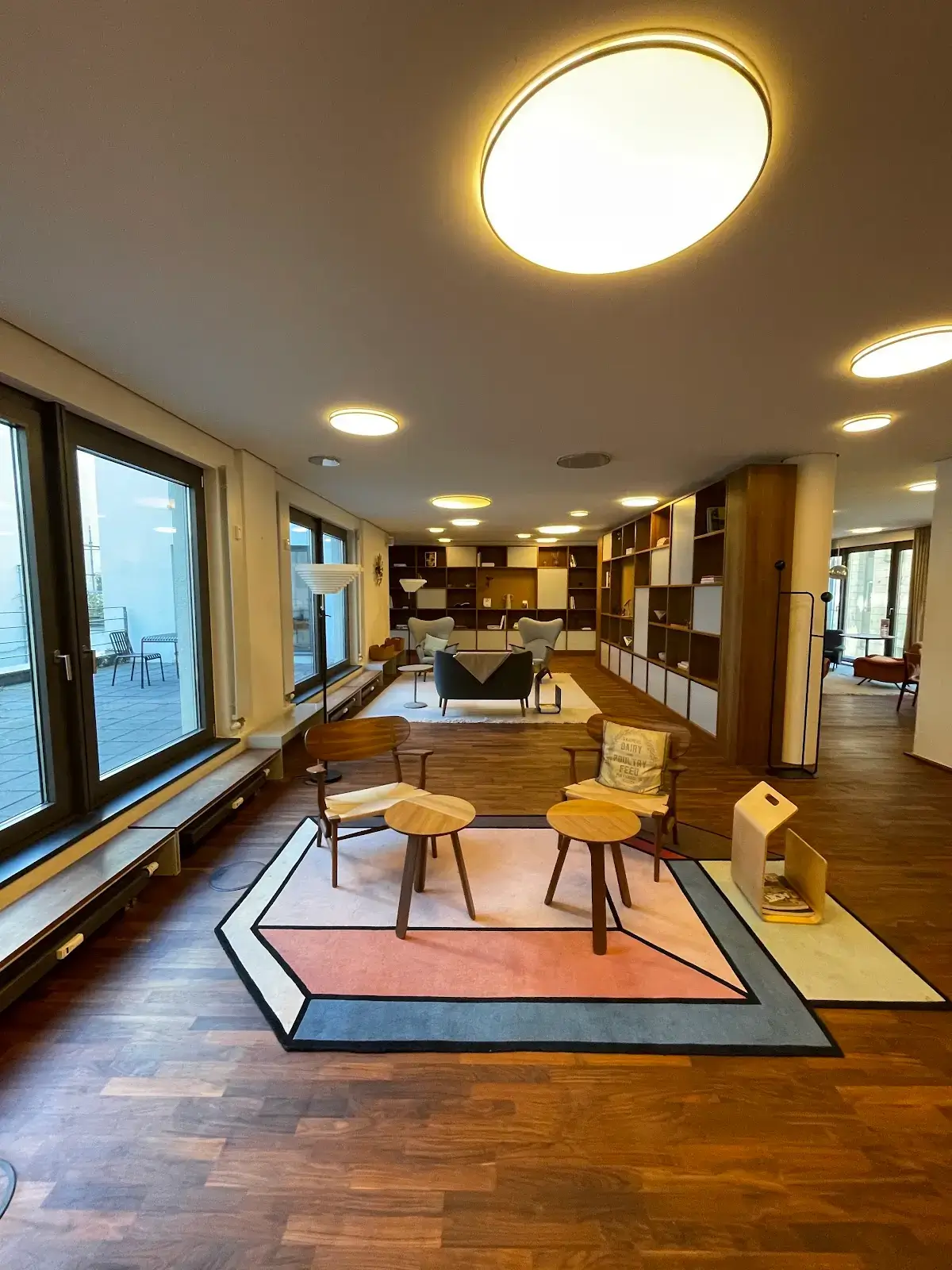 Regus Düsseldorf Heinrich Heine interior photo 11