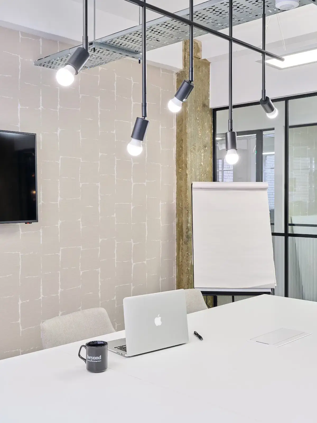 beyond Kingsbourne House interior photo 6