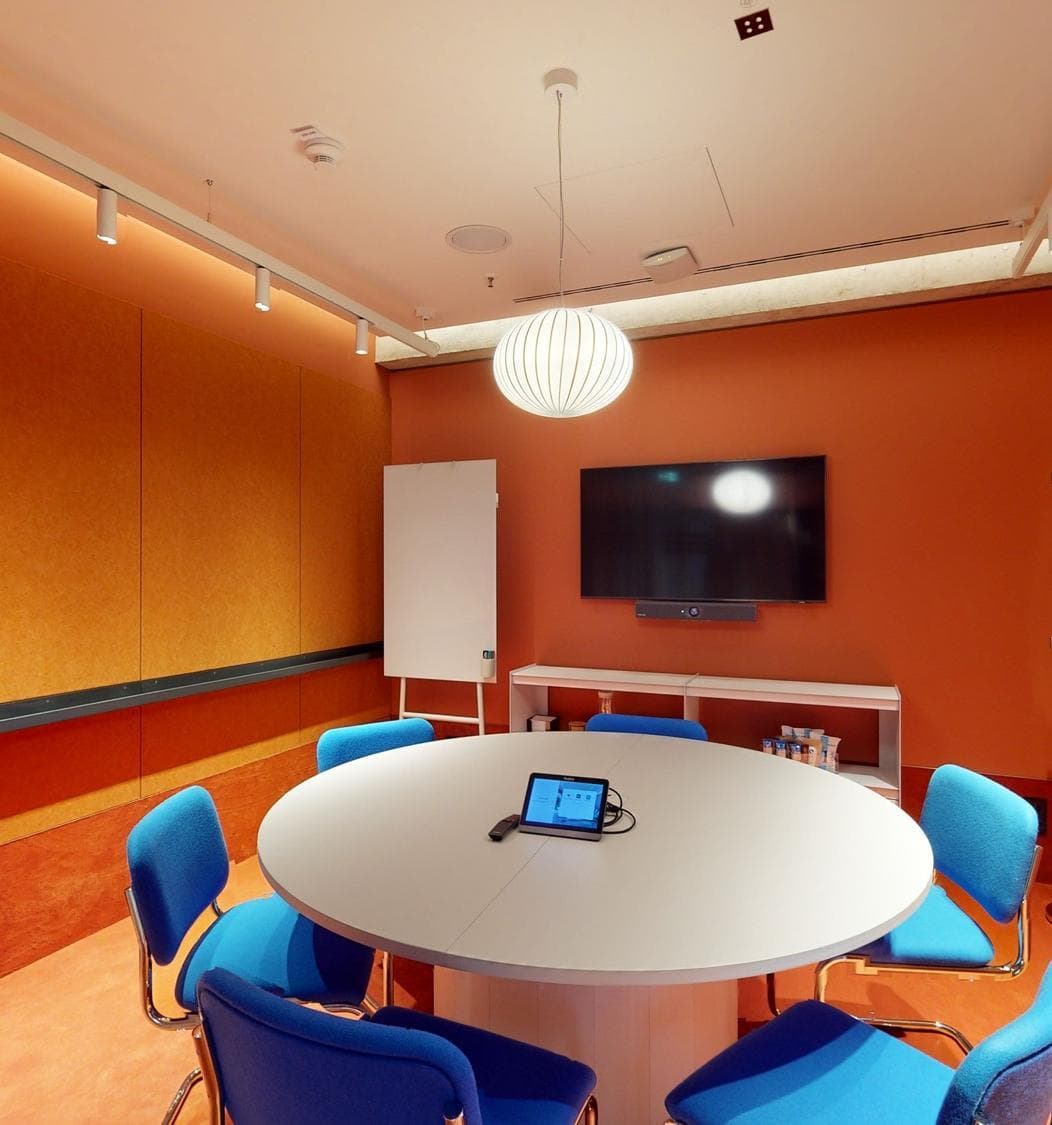 Meeting room 11 Hour for 6 People in Fora - Pressehaus Podium (/ Hour)