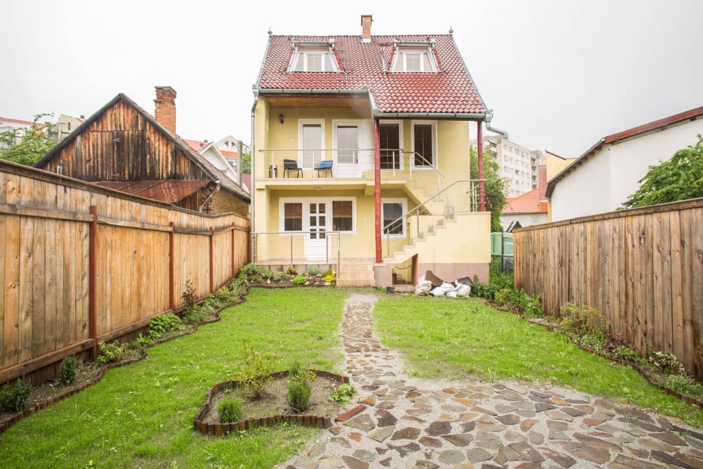 The House Cowork Miercurea Ciuc Day Pass - Flexible Workspace & Networking interior photo 1