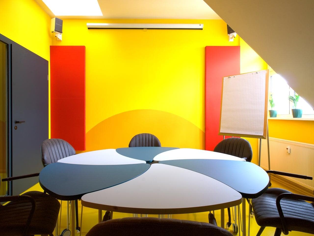 Dynamic Meeet Meeting Room at Berlin Neukoelln