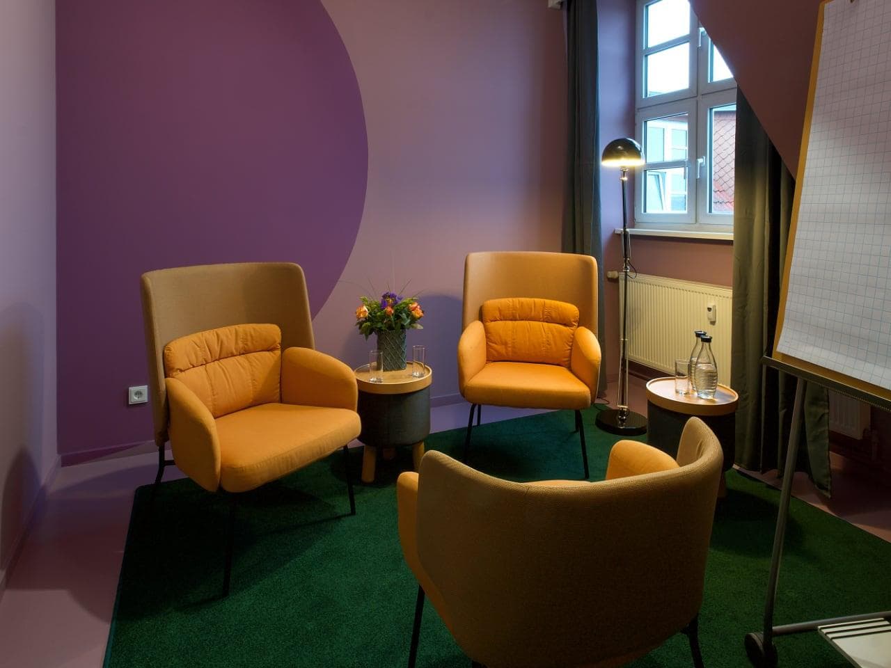 Chic Meeting Room at Berlin Neukoelln for 5 People