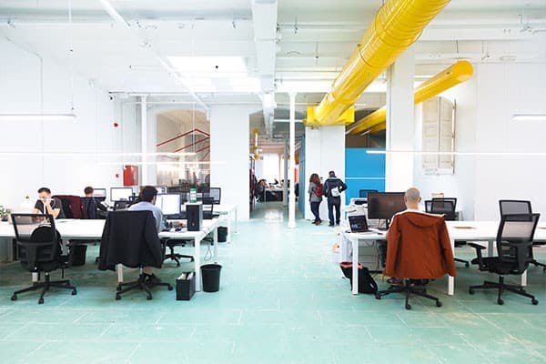 Day Pass at CREC Coworking Eixample with Natural Light