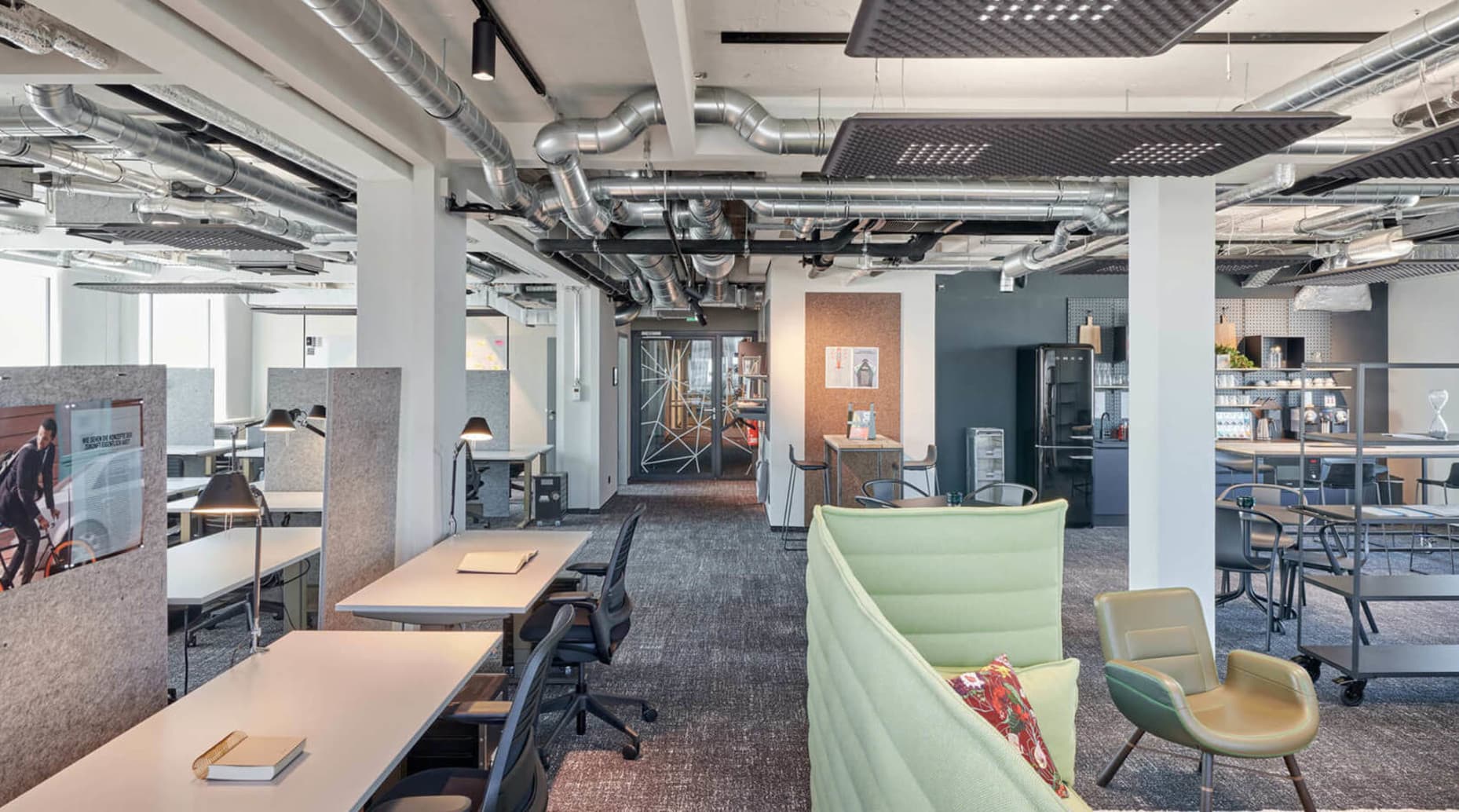 Flexible Day Pass at Essen Ruhr Tower with 24/7 Access