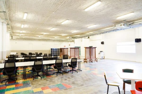 Sabadell CREC Coworking Day Pass - Natural Light & Meeting Rooms