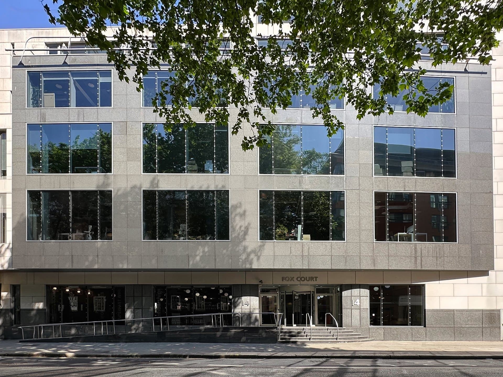 London Fox Court Day Pass - Flexible Workspace & Networking in Central London