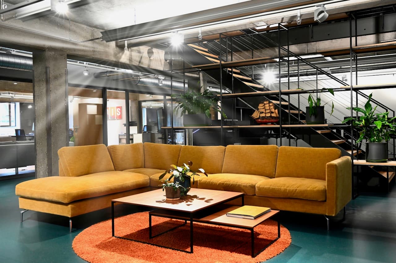 Premium Day Pass at 1000 Satellites Speicherstadt - Flexible Workspace & Networking in Hamburg interior photo 1