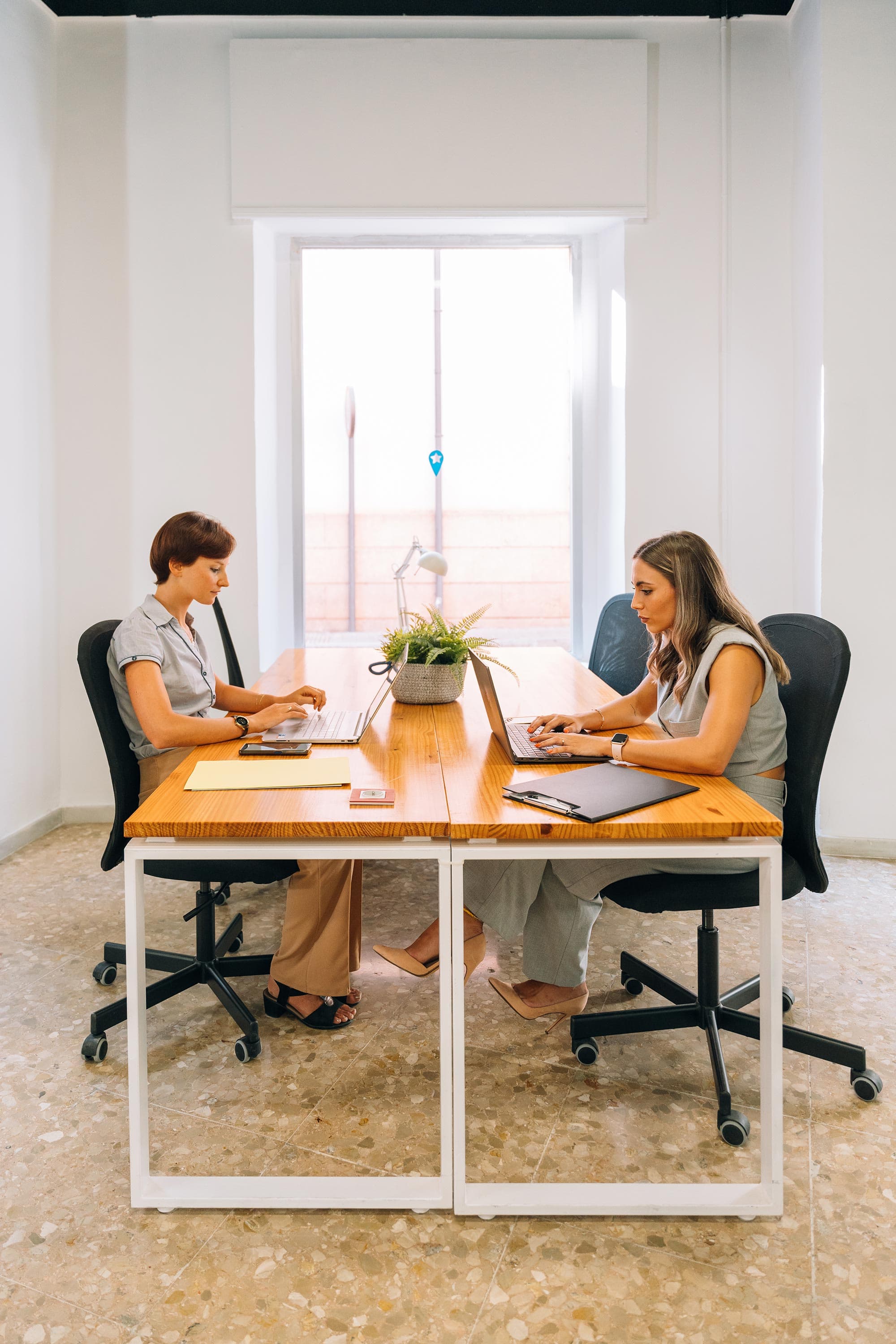 Coworking Day Pass in Almería's Vibrant Hub