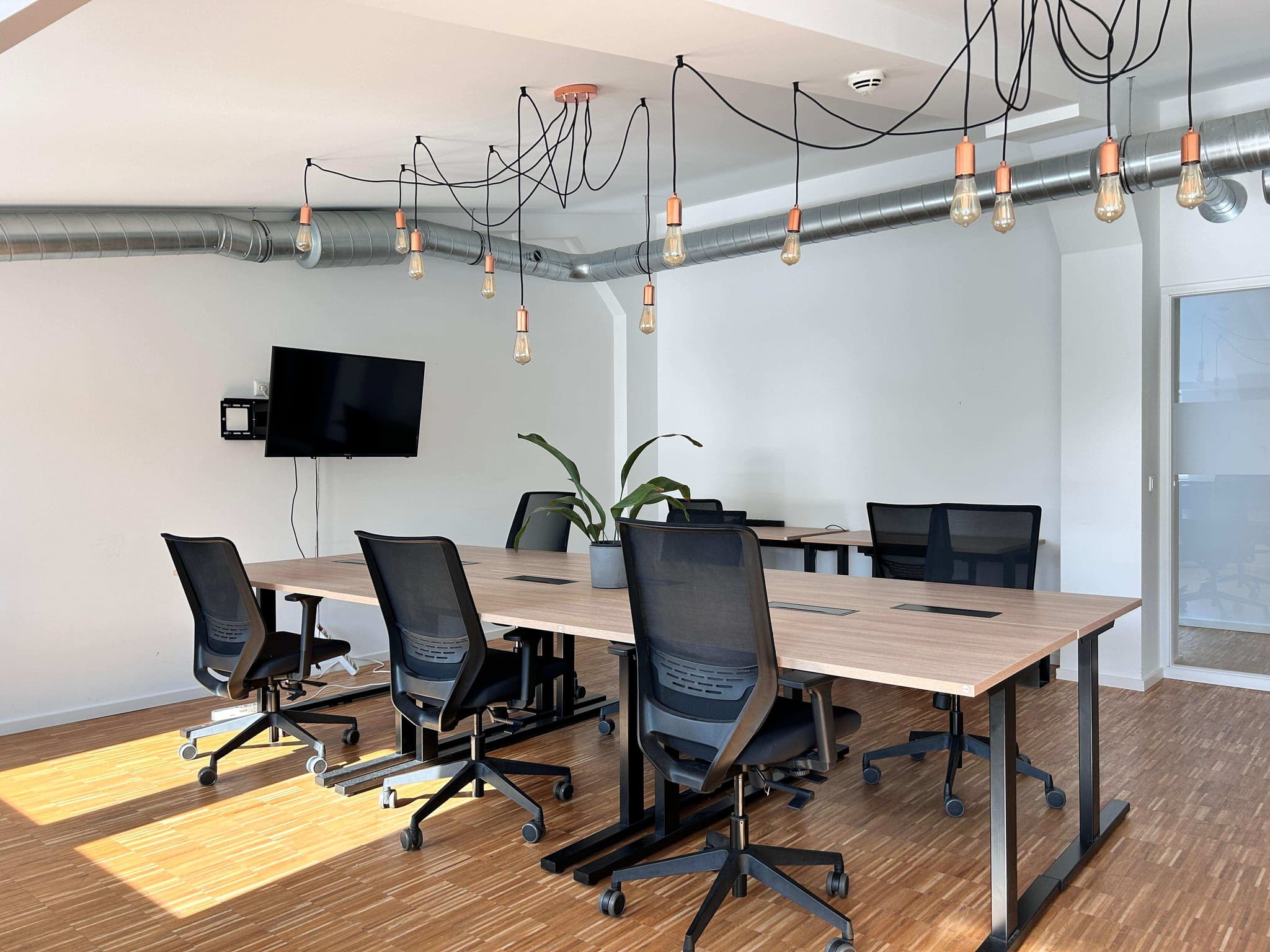 Dynamic Berlin Meeting Space