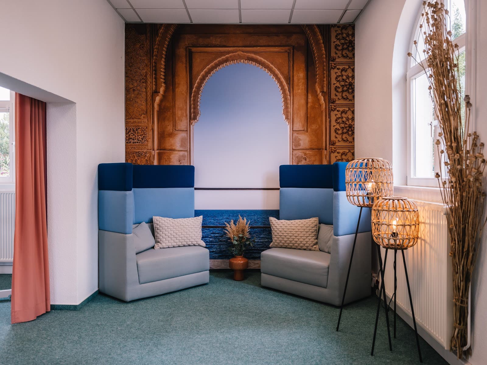 Neustadt Day Pass at 1000 Satellites - Flexible Workspace & Networking Hub interior photo 6