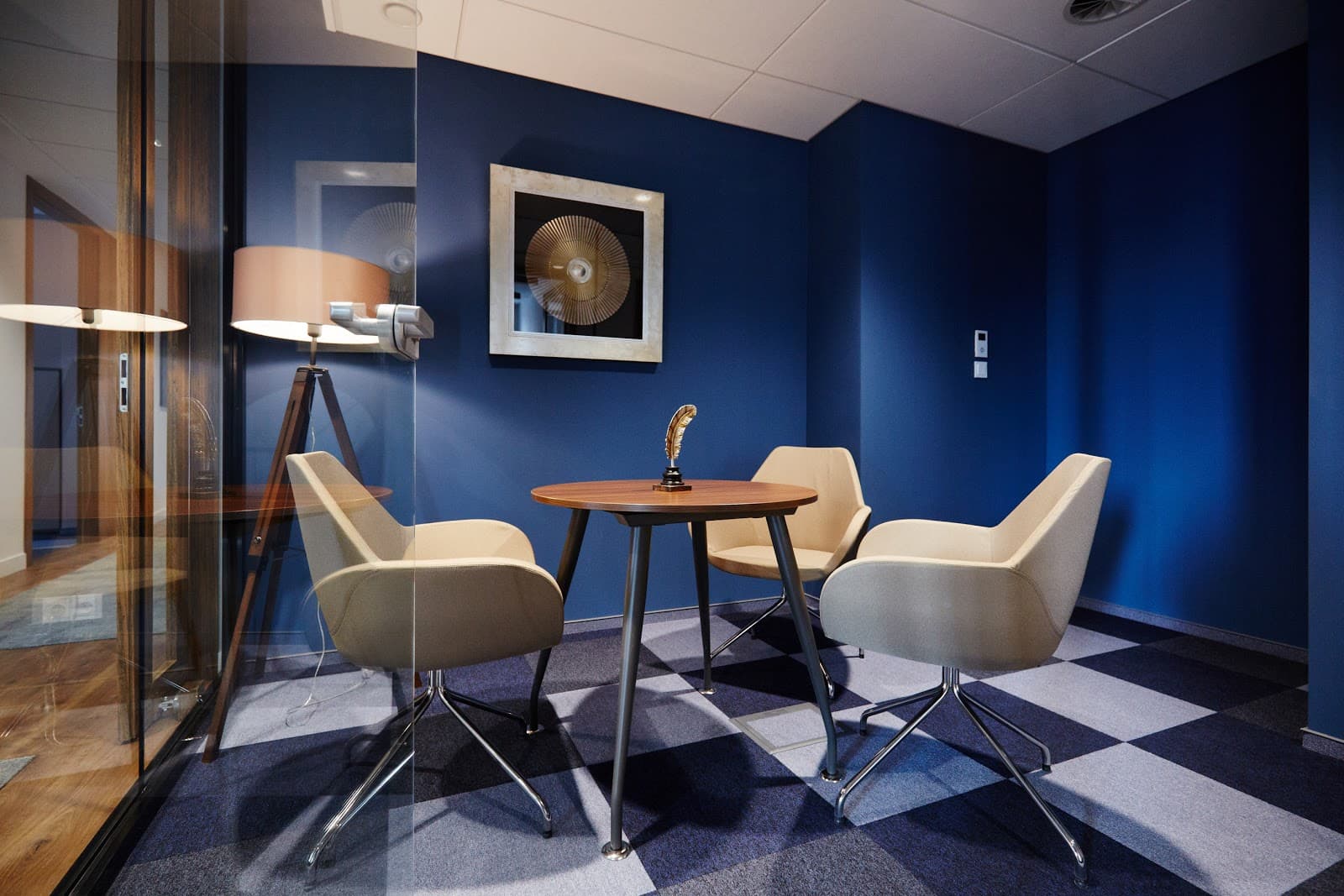 Flexible Day Pass at WORKIN Senatorska with Ergonomic Furniture interior photo 12