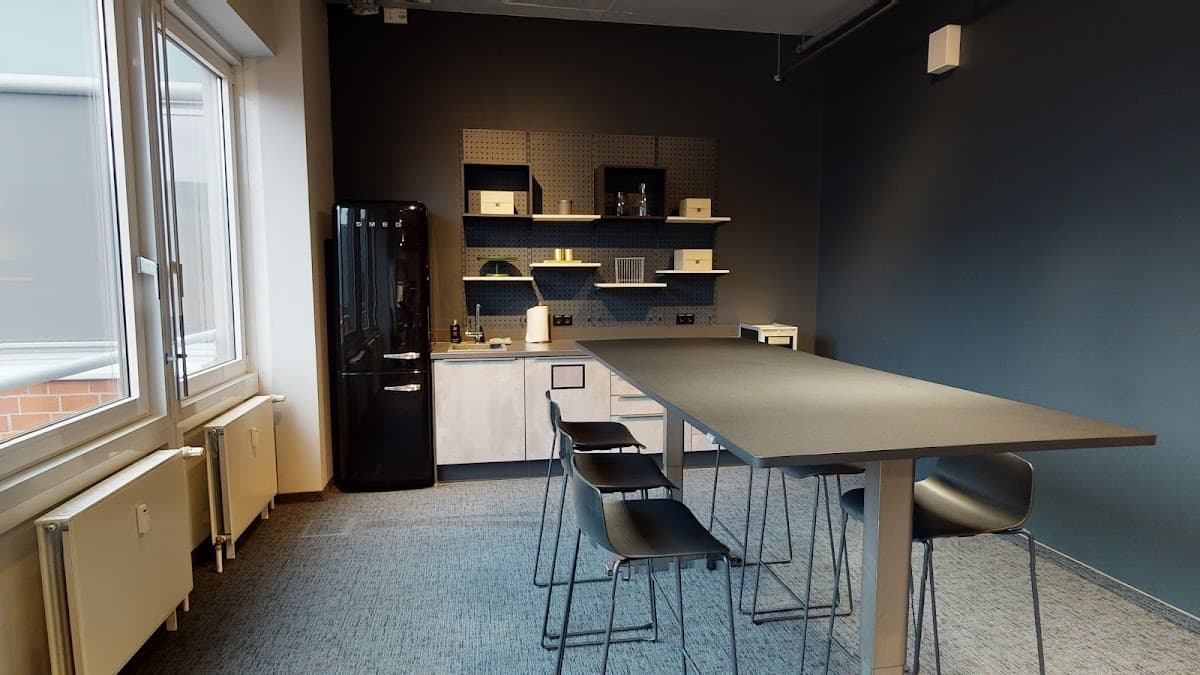 Creative Day Pass at Design Offices Berlin Ostbahnhof interior photo 3