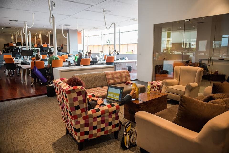 Sarajevo HUB387 Day Pass - Flexible Workspace & Networking in City Center interior photo 5