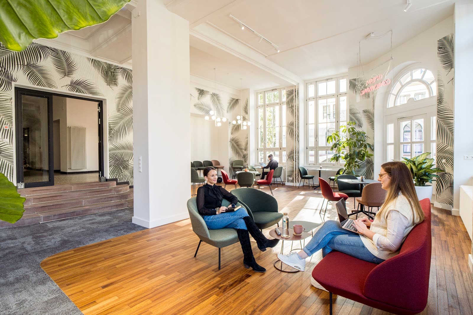 Flexible Day Pass at Goodspaces Opera with Lounge Access interior photo 1