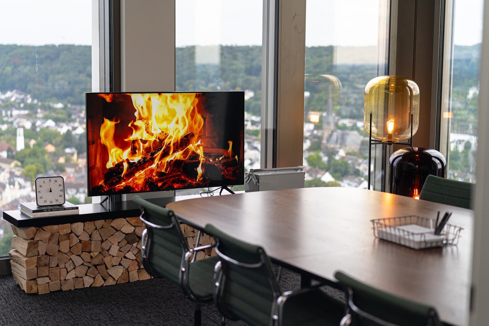 Flexible Day Pass with River View in Bonn interior photo 5