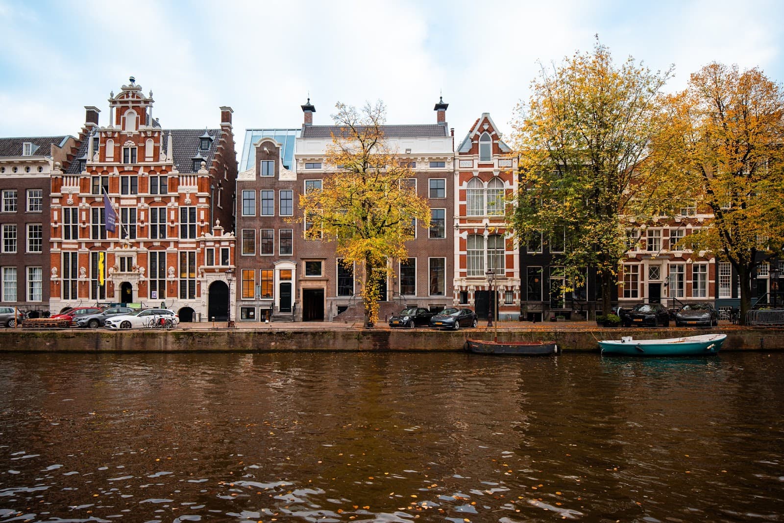 Dynamic Day Pass at RIVVIA Amsterdam interior photo 2