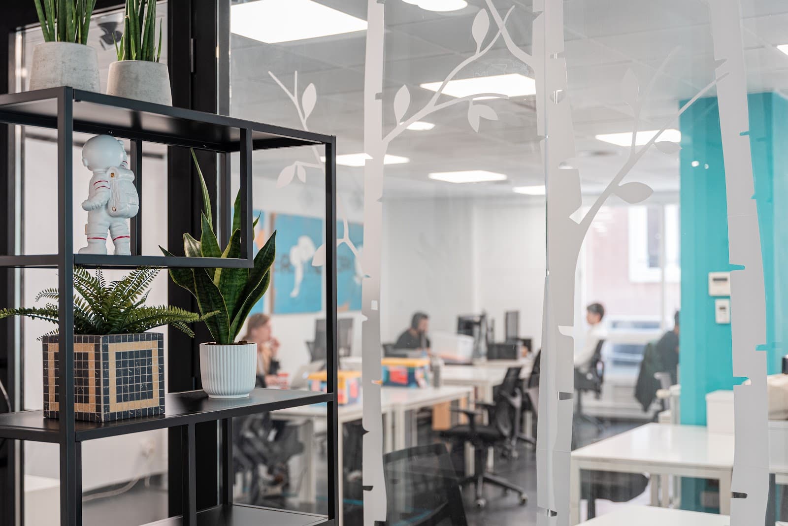 OXYGEN WORKSPACE Madrid Day Pass - Flexible Access & Networking in Central Madrid interior photo 6