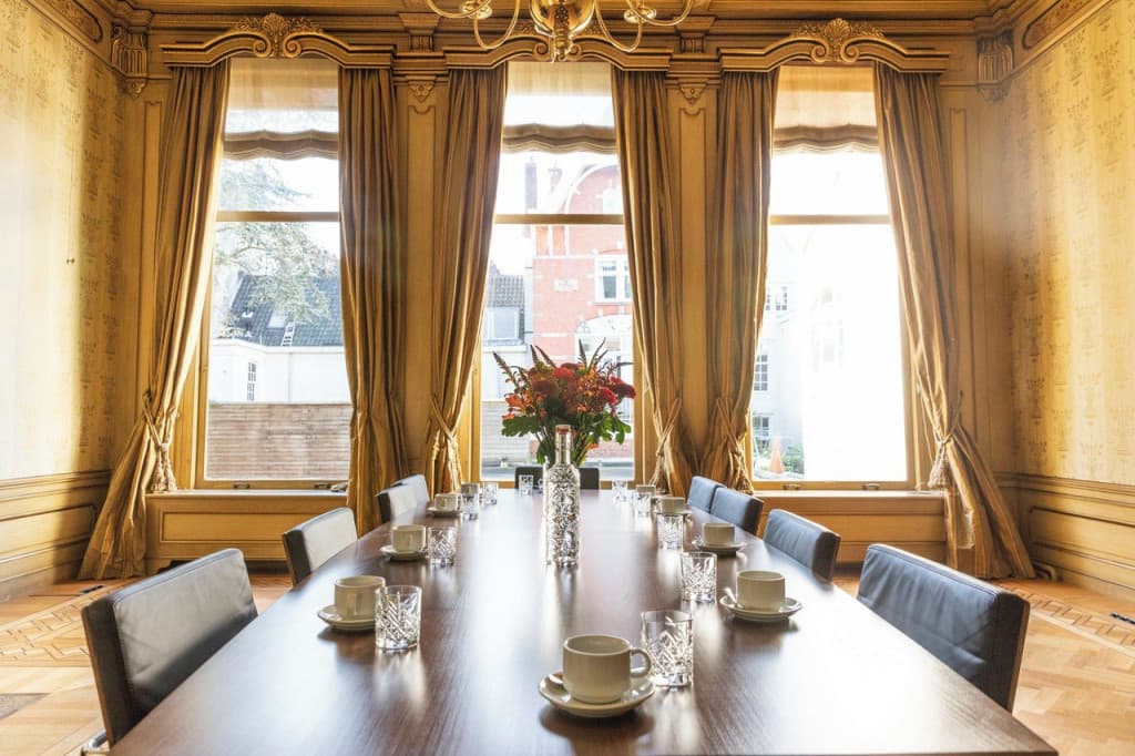 Flexible Day Pass at StartDock Keizersgracht with Canal Views interior photo 11