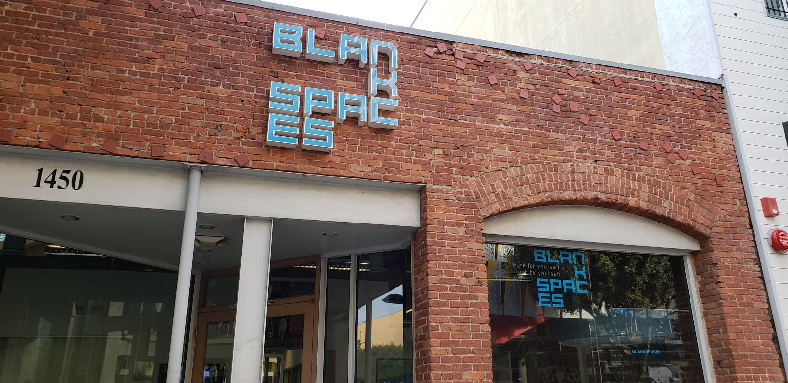 Santa Monica Day Pass at BLANKSPACES SM – Flexible Workspace & Networking interior photo 1