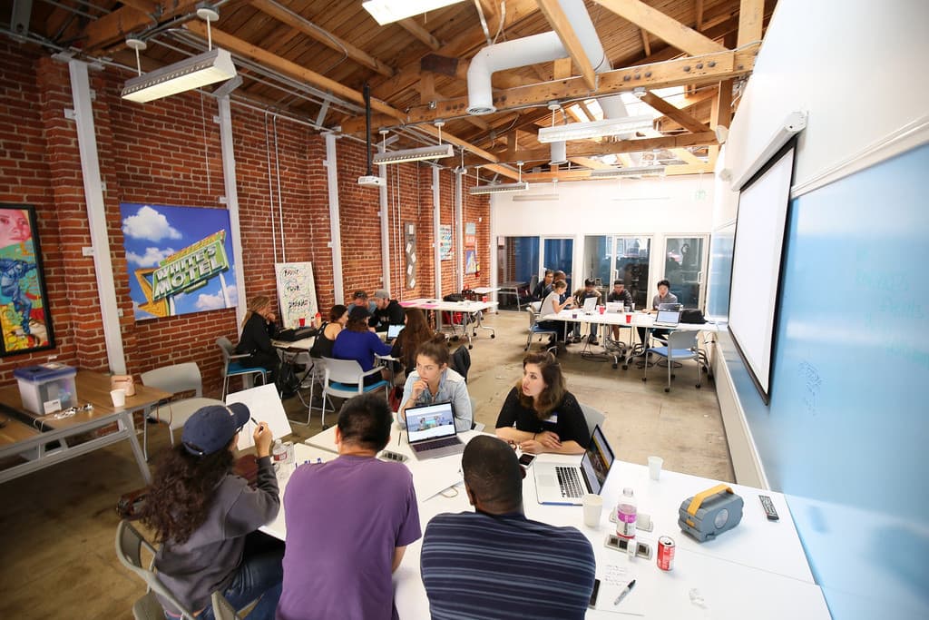 Santa Monica Day Pass at BLANKSPACES SM – Flexible Workspace & Networking interior photo 11
